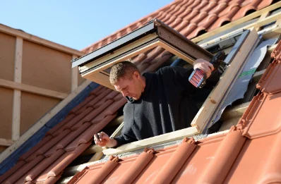 Pose de fenêtres de toit Velux à Courcuire